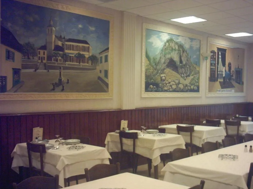 Hotel Sainte Agnes Lourdes 2*,  France